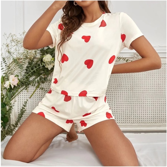Cozy Hearts Top Shorts Sleep Set - Picture 2 of 3